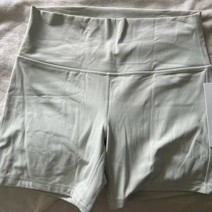Lululemon align shorts bone